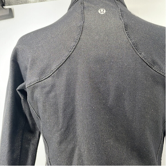 Lululemon jacket zip front denim slub black gym workout sz 6 - Picture 11 of 12